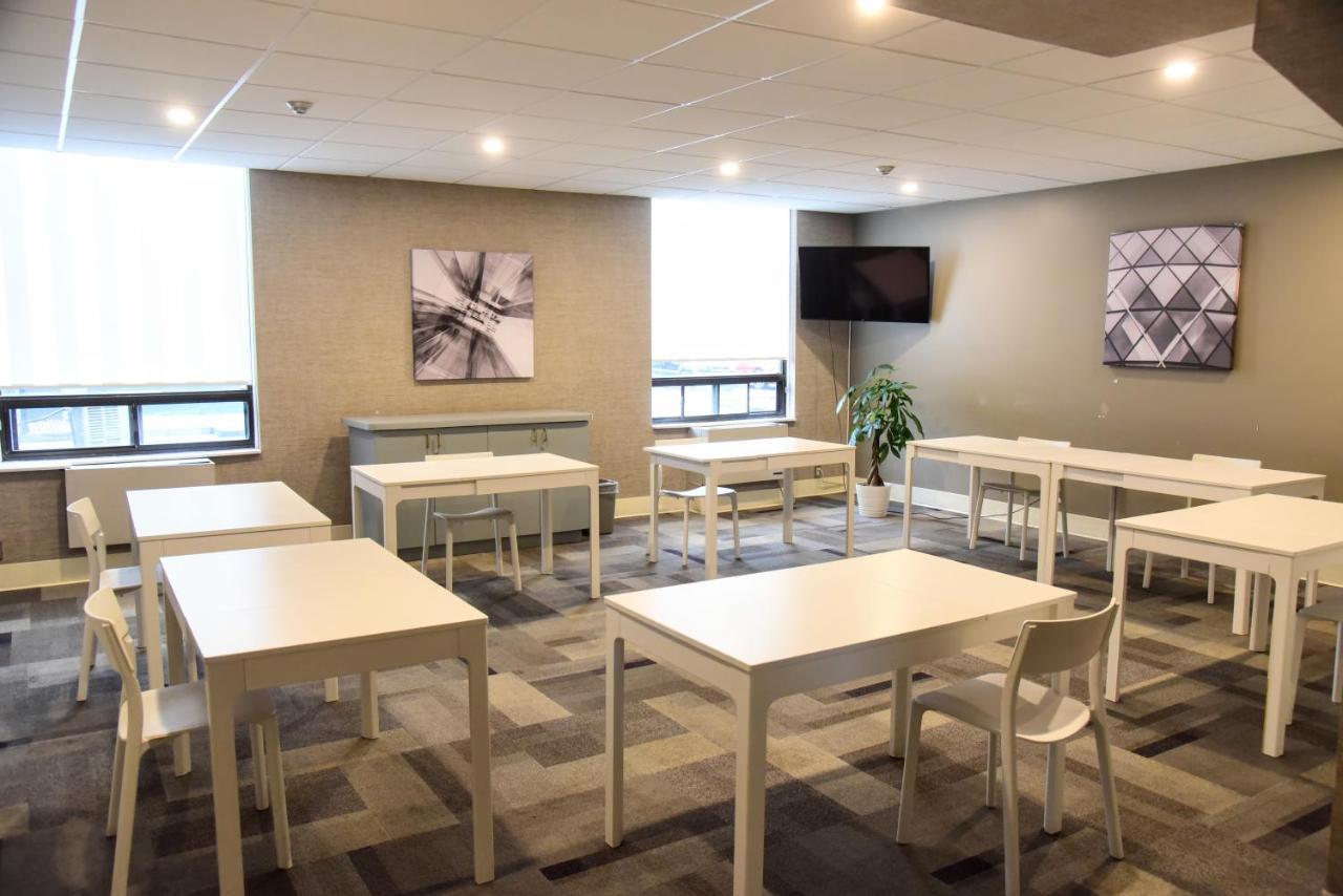 Days Inn By Wyndham Ottawa West Ngoại thất bức ảnh
